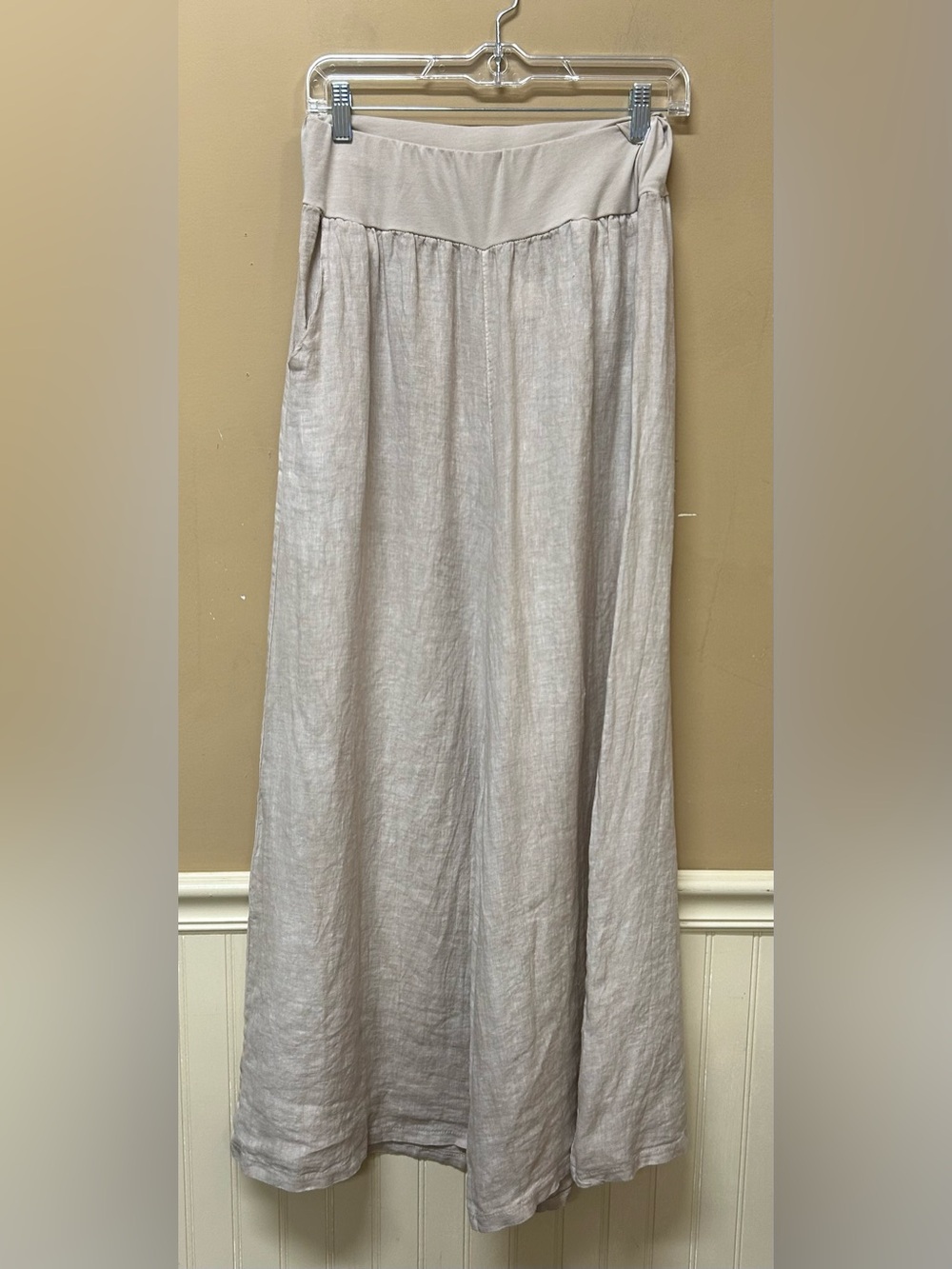 Gigi Moda Womens Wide Leg Linen Kahki Beige Pants Size Medium Italy